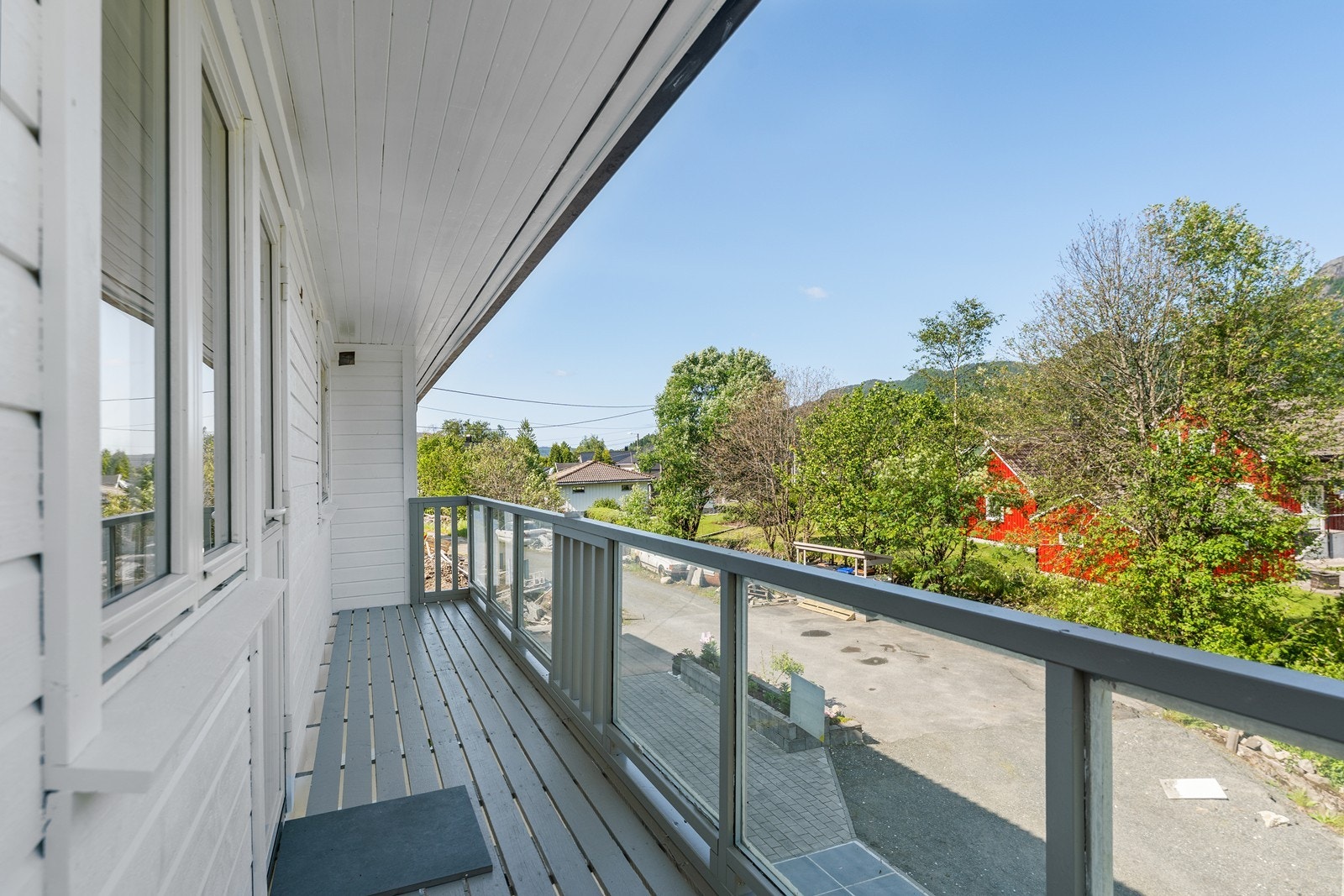 Fra hovedsoverommet er det utgang til lufteveranda Galleribilde