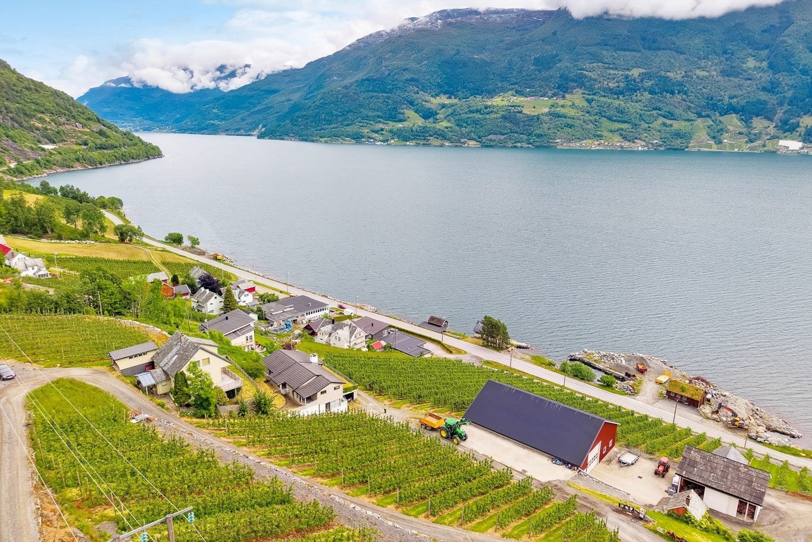 Landlig og rolig beliggenhet kun 25 minutter unna Odda Galleribilde