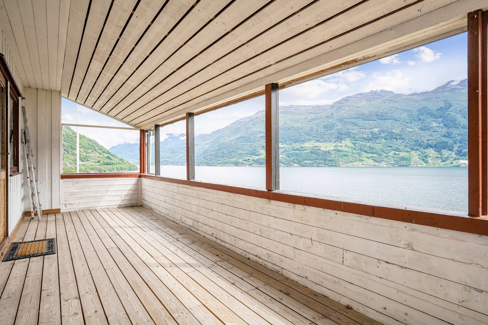 Altan utenfor soverom Galleribilde