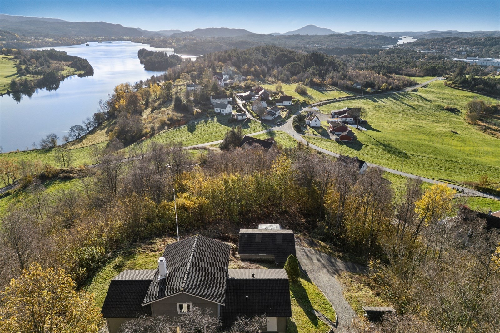 Eiendommen går under navnet "Utsikten". Galleribilde
