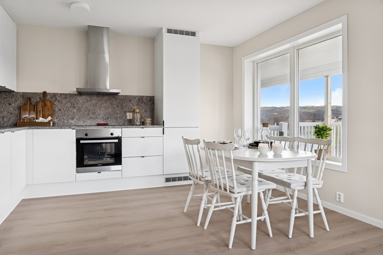 Stilrent kjøkken fra JKE. Galleribilde