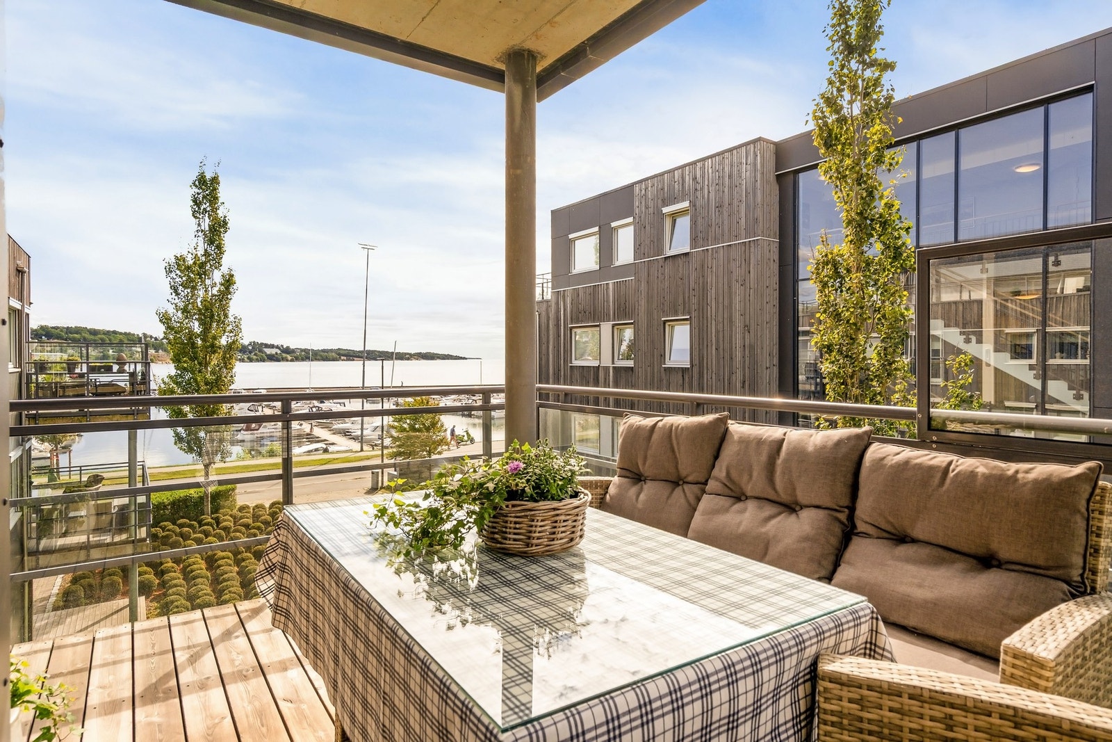 Mats Måleng v/ASK Meglergaarden har gleden av å presentere Sjøgata 27A! Galleribilde