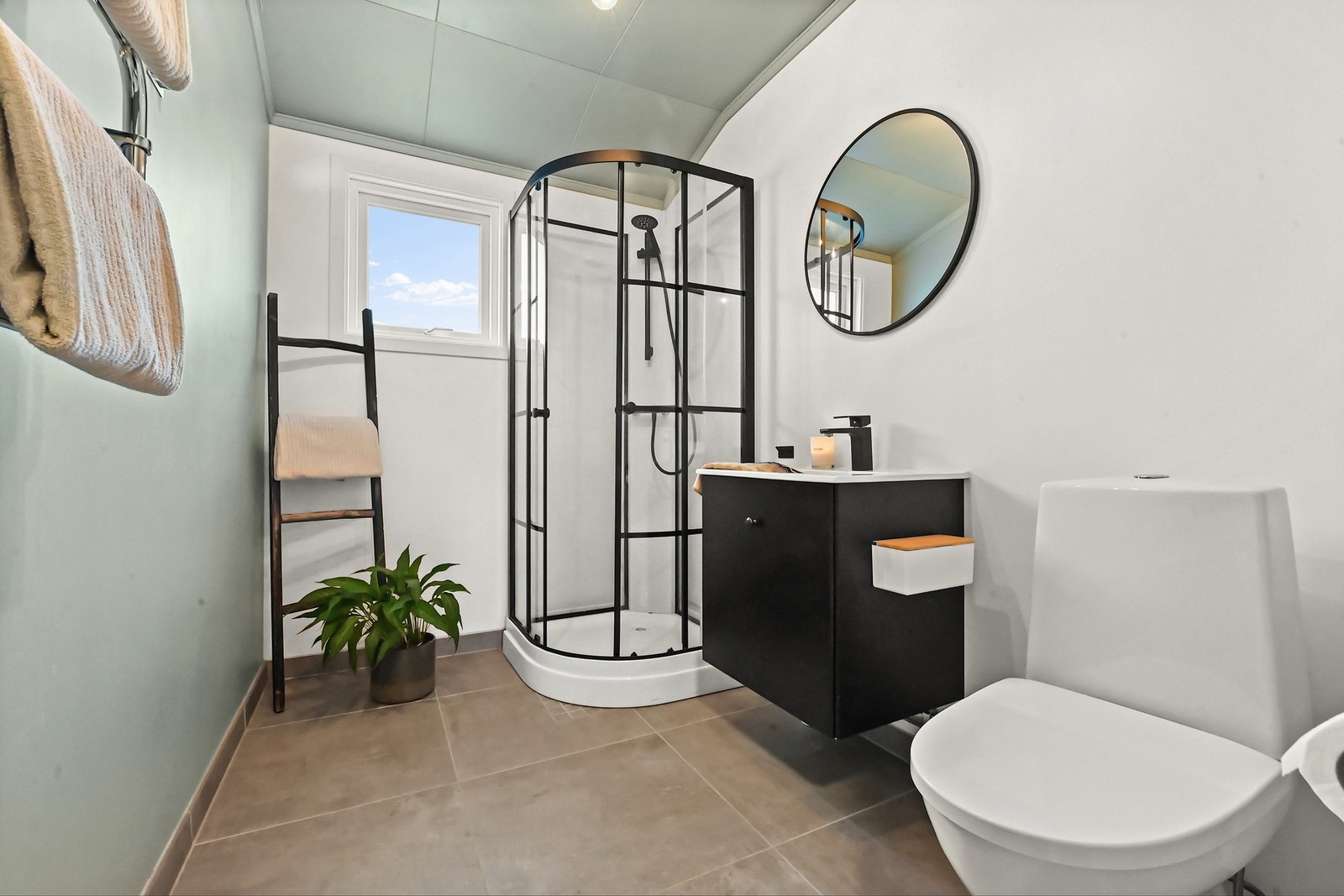 Badet i boligen ble oppusset i regi av tidligere eier i 2019/2020. Galleribilde