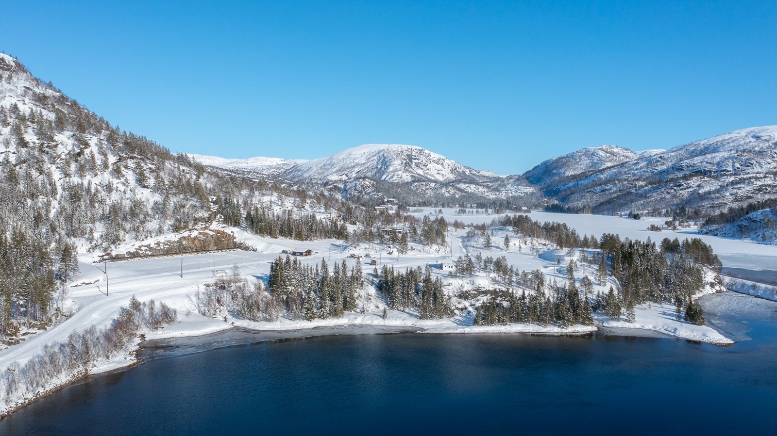 Sirdal skiarena sett mot øst. Galleribilde
