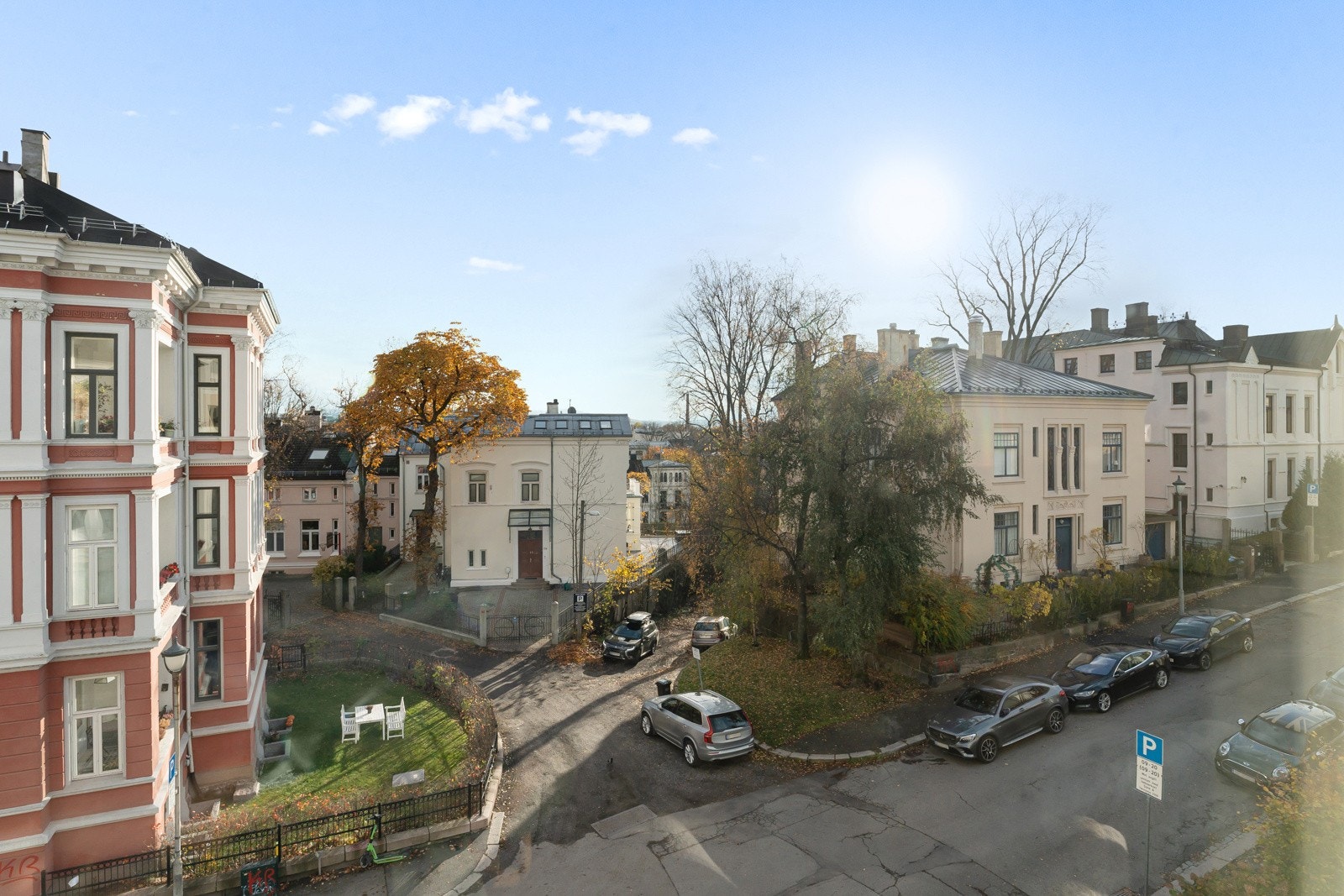 Fritt utsyn fra stuevinduene. Galleribilde