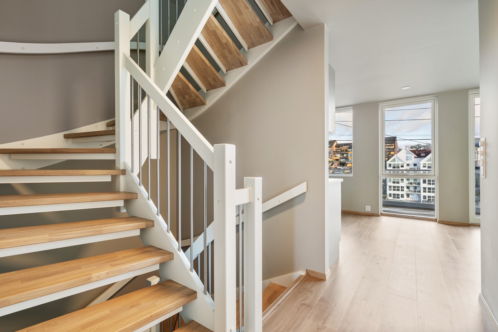 Trapp opp til loftsetasjen Galleribilde