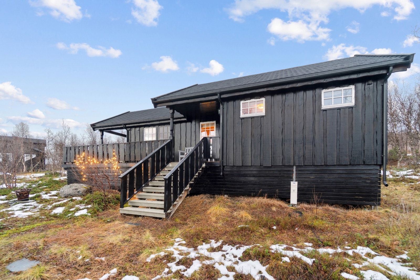 Hytten sto ferdigstilt i 2006, og fremstår velholdt. Galleribilde