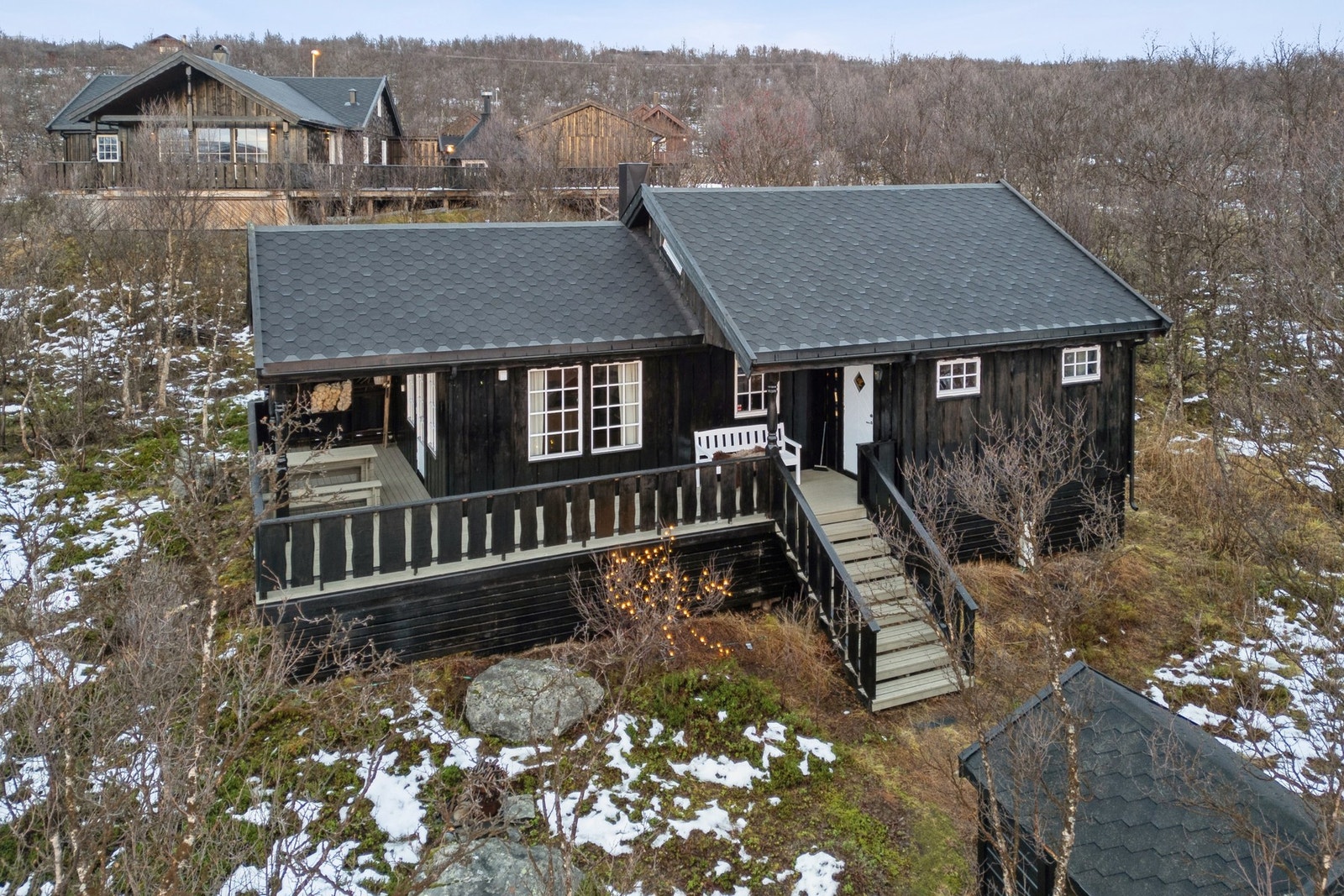 Privatmegleren v/ Kristine Knudsen har gleden av å presentere deg Hofsethbakken 28! Galleribilde