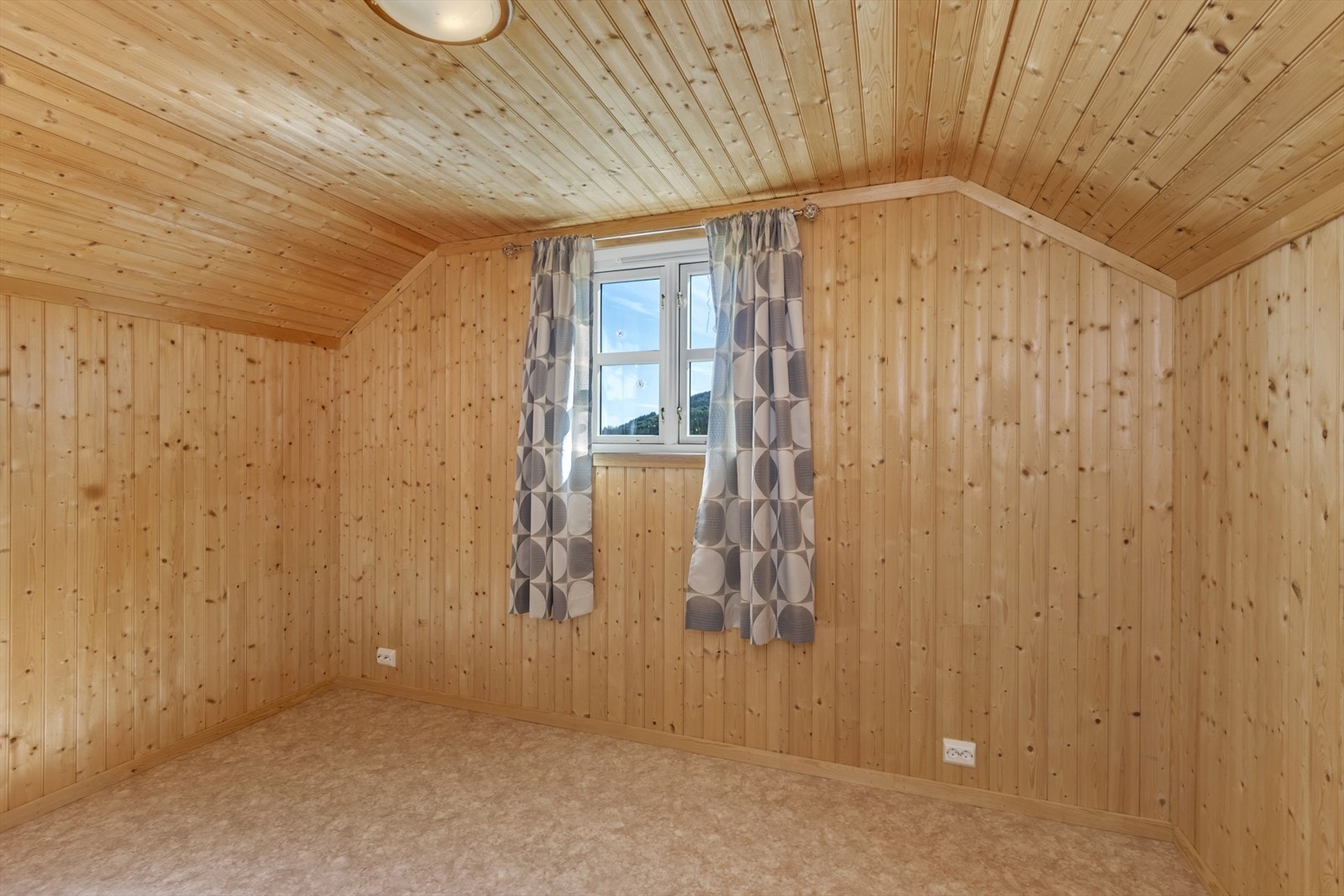 Soverom nr.4 Galleribilde