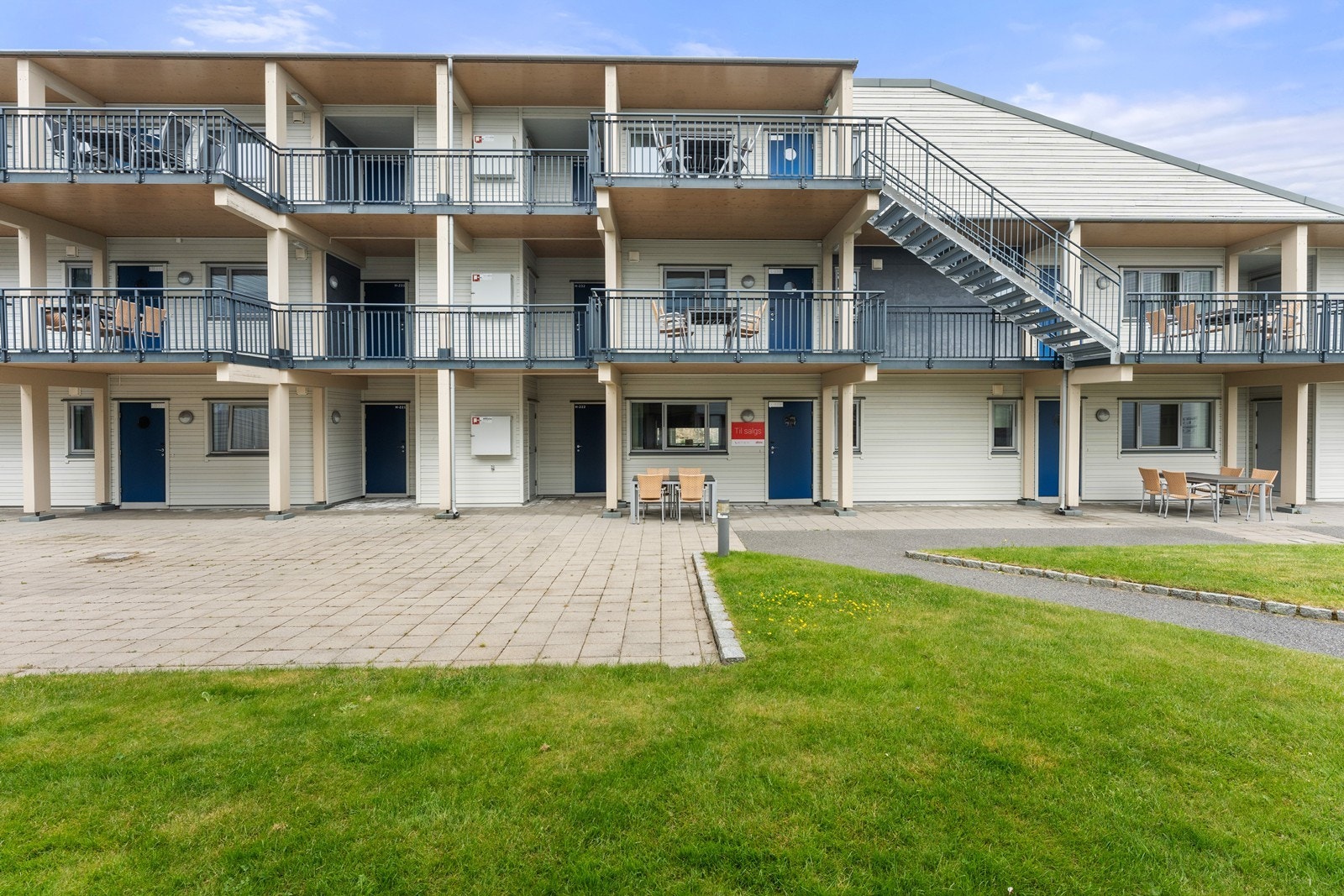 Leilighetsbygget sett fra baksiden. Galleribilde