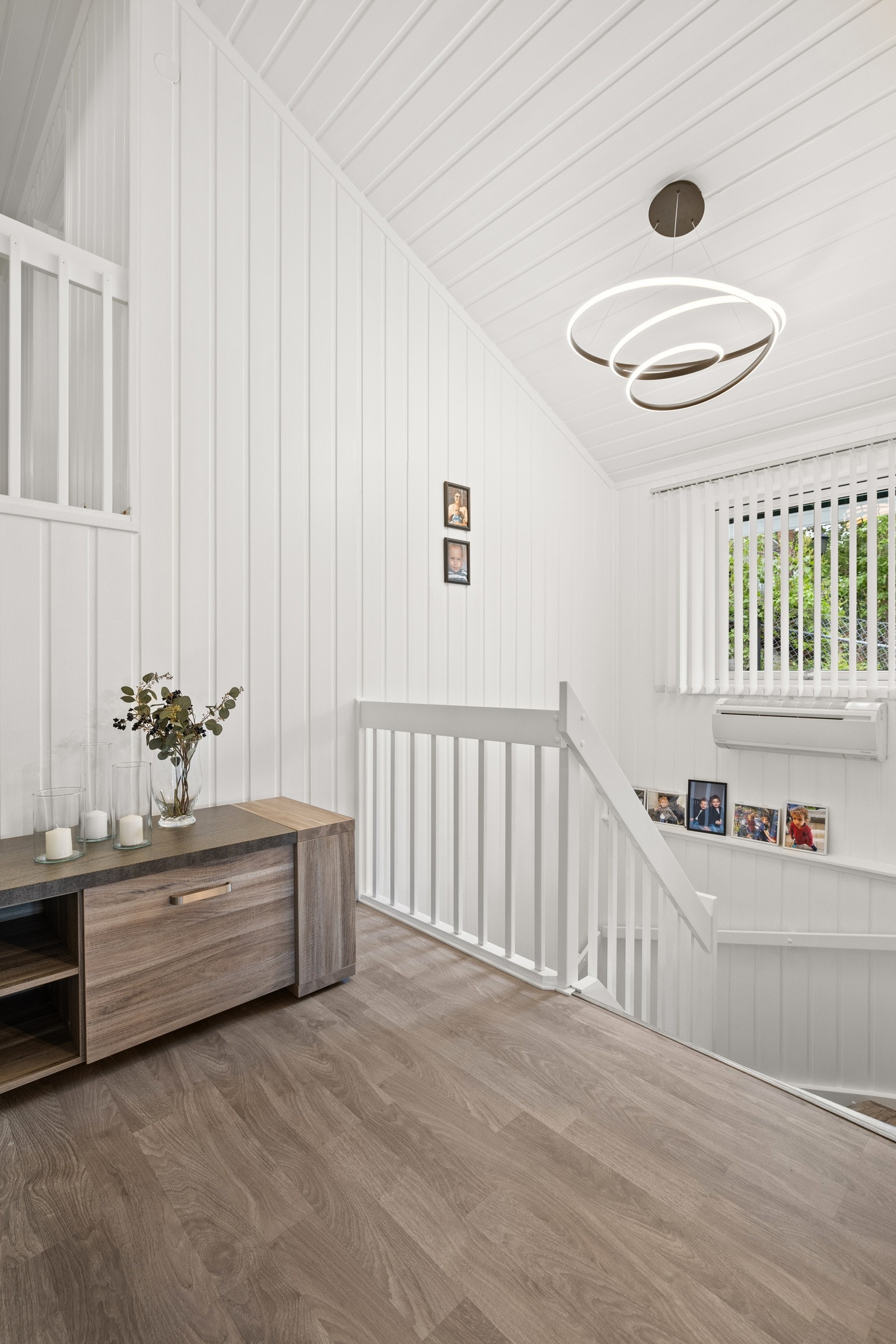 Rom i andre etasje er malt i 2023 Galleribilde