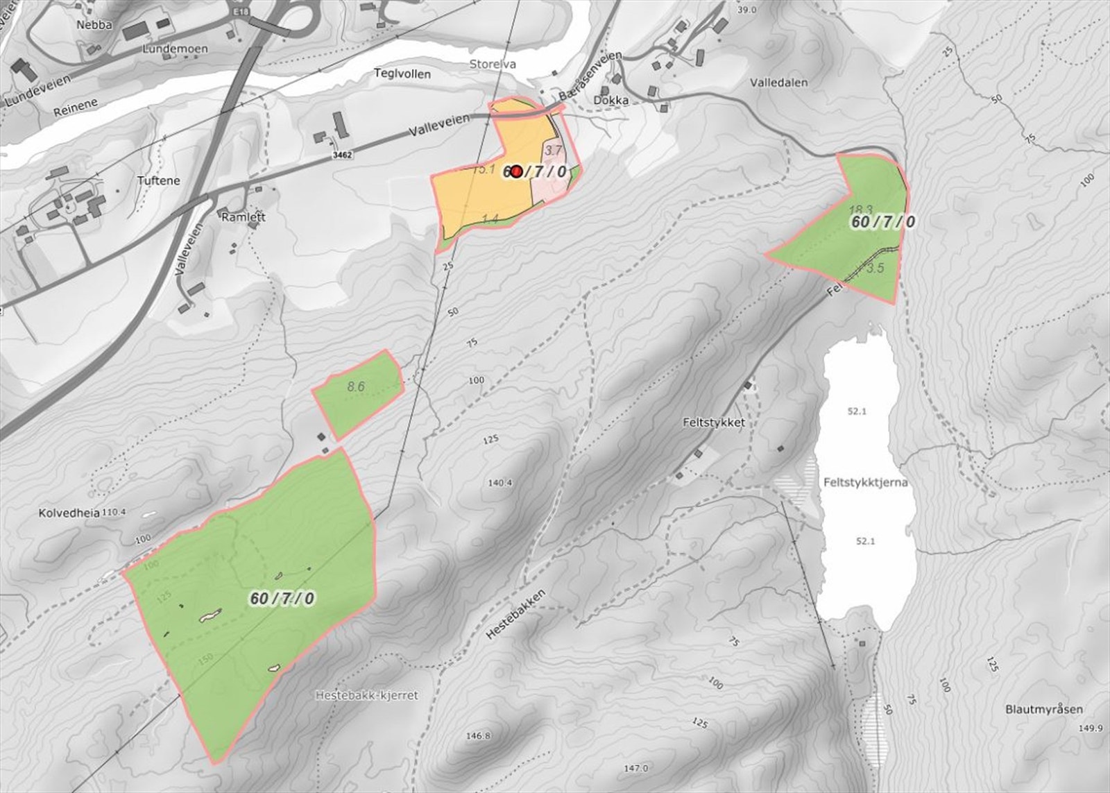Utklipp av tomteareal som tilhører (i farge) - Utklipp hentet fra NIBIO gårdskart Galleribilde