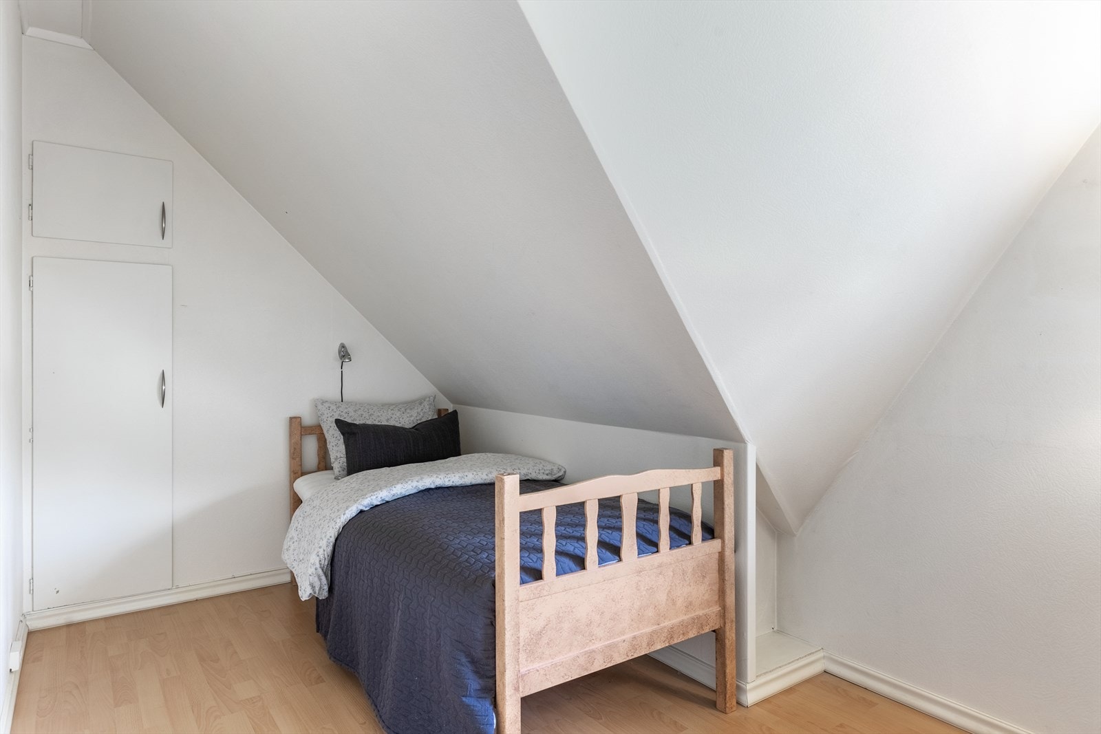 Lagringsplass i knevegger Galleribilde