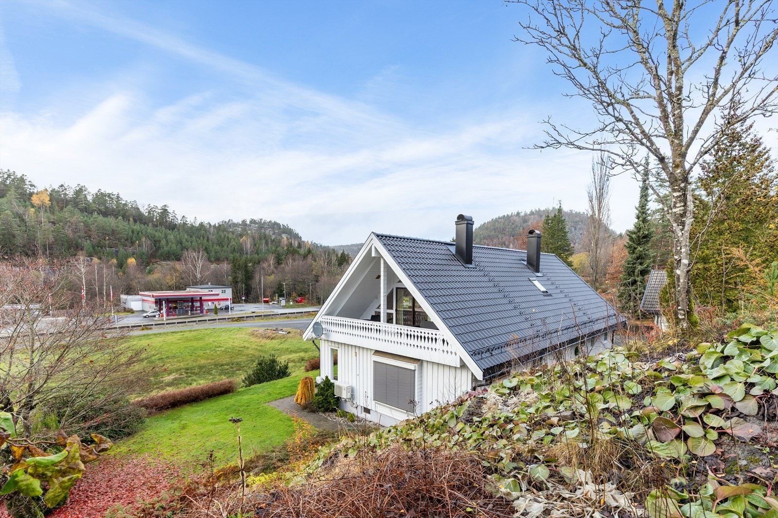 Eiendommen ligger i et attraktivt og naturskjønt område på Kviåsen Galleribilde