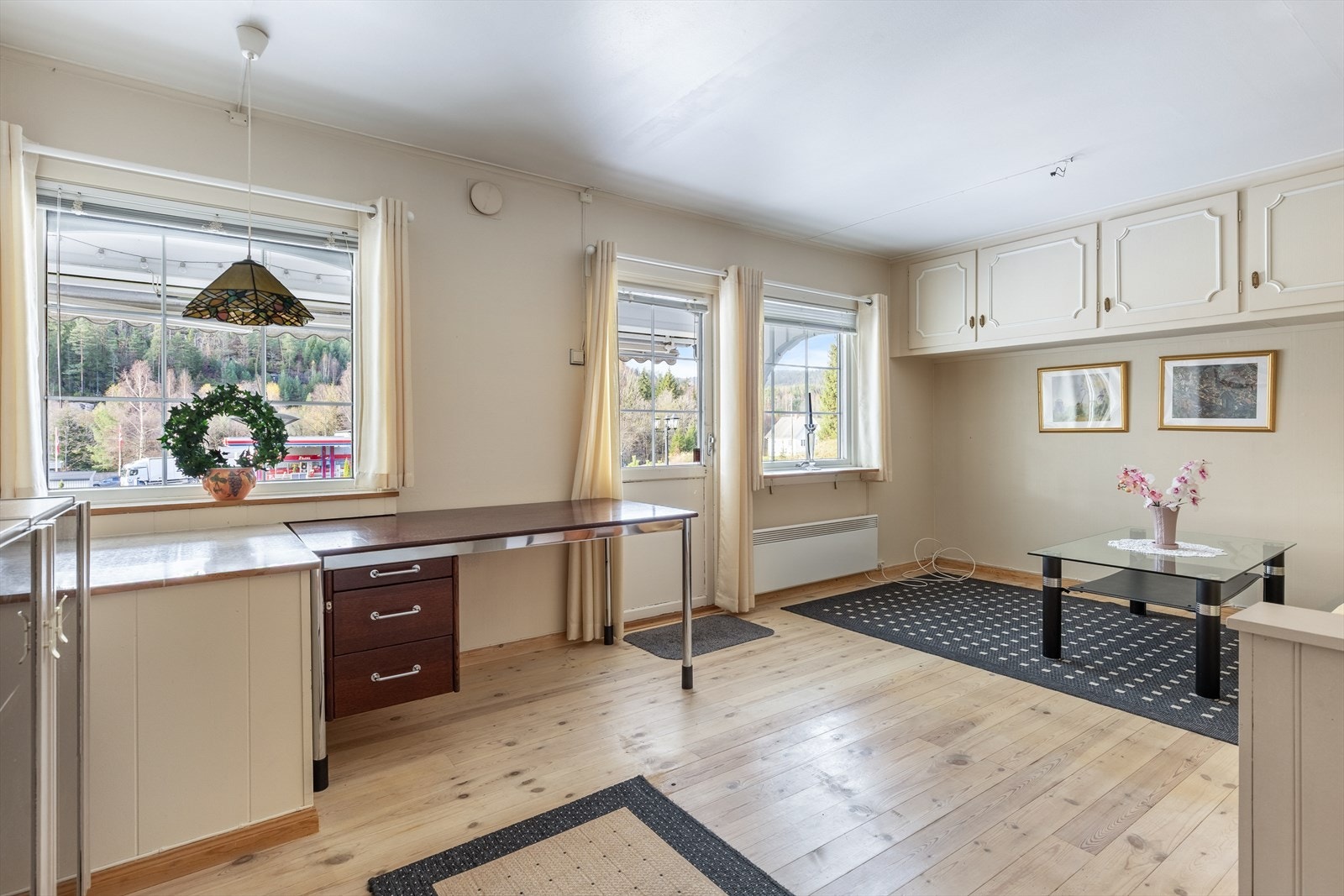 Fin plassutnyttelse med integrert oppbevaring Galleribilde