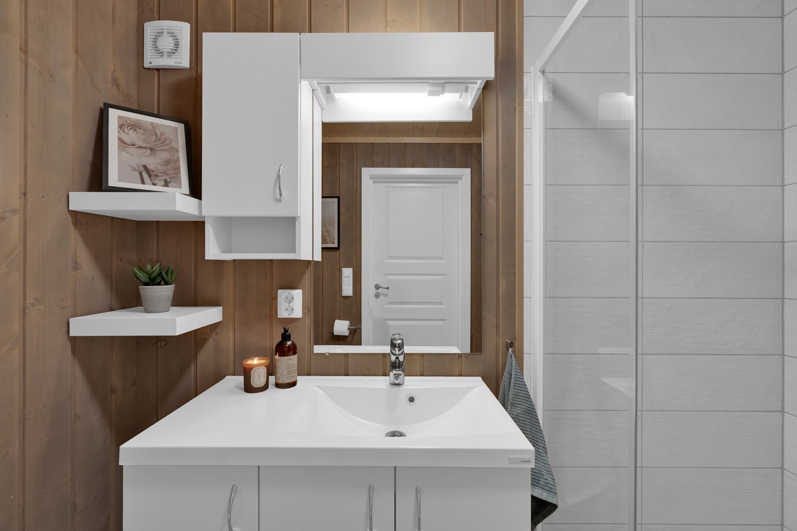 Elektrisk avtrekksvifte sørger for god ventilasjon. Galleribilde