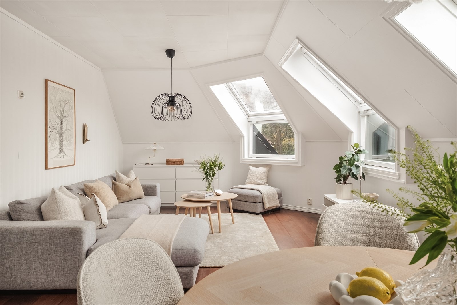 Velkommen til Welhavens gate 49B - En lys og flott toppleilighet med svært attraktiv beliggenhet på Møhlenpris. Galleribilde