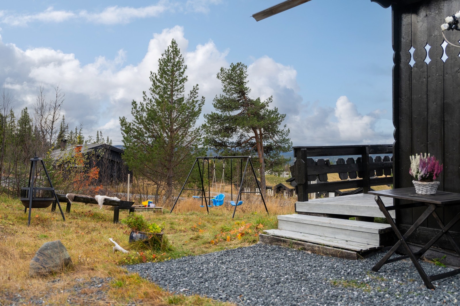 Tomten innbyr til lek og kos! Galleribilde