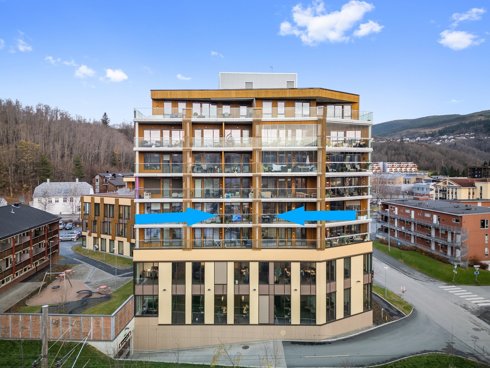 Leiligheten ligger fint til i byggets 4 etasje. Galleribilde