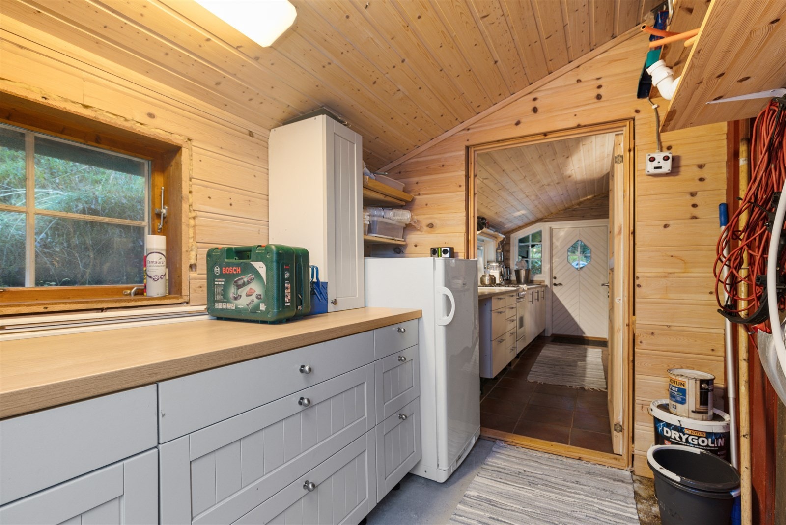 Bodareal og bi inngang Galleribilde