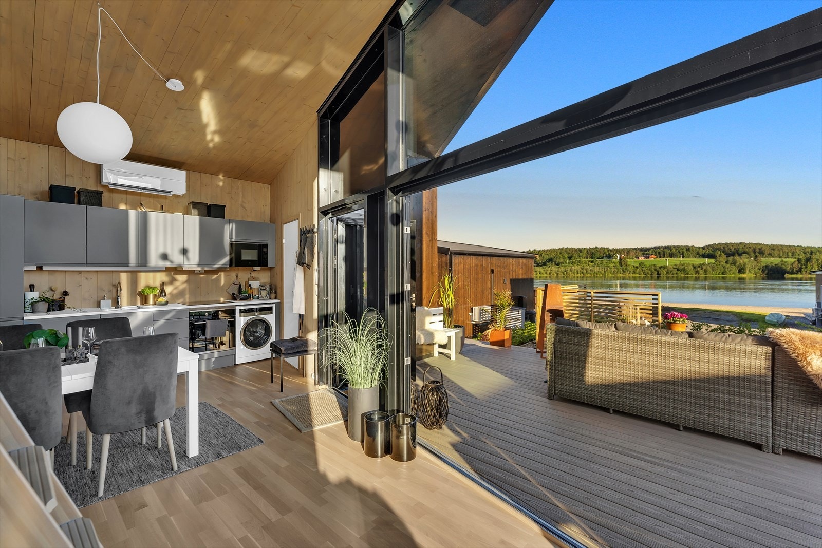 Arealeffektiv og energivennlig hytte med særdeles gode og moderne løsninger Galleribilde