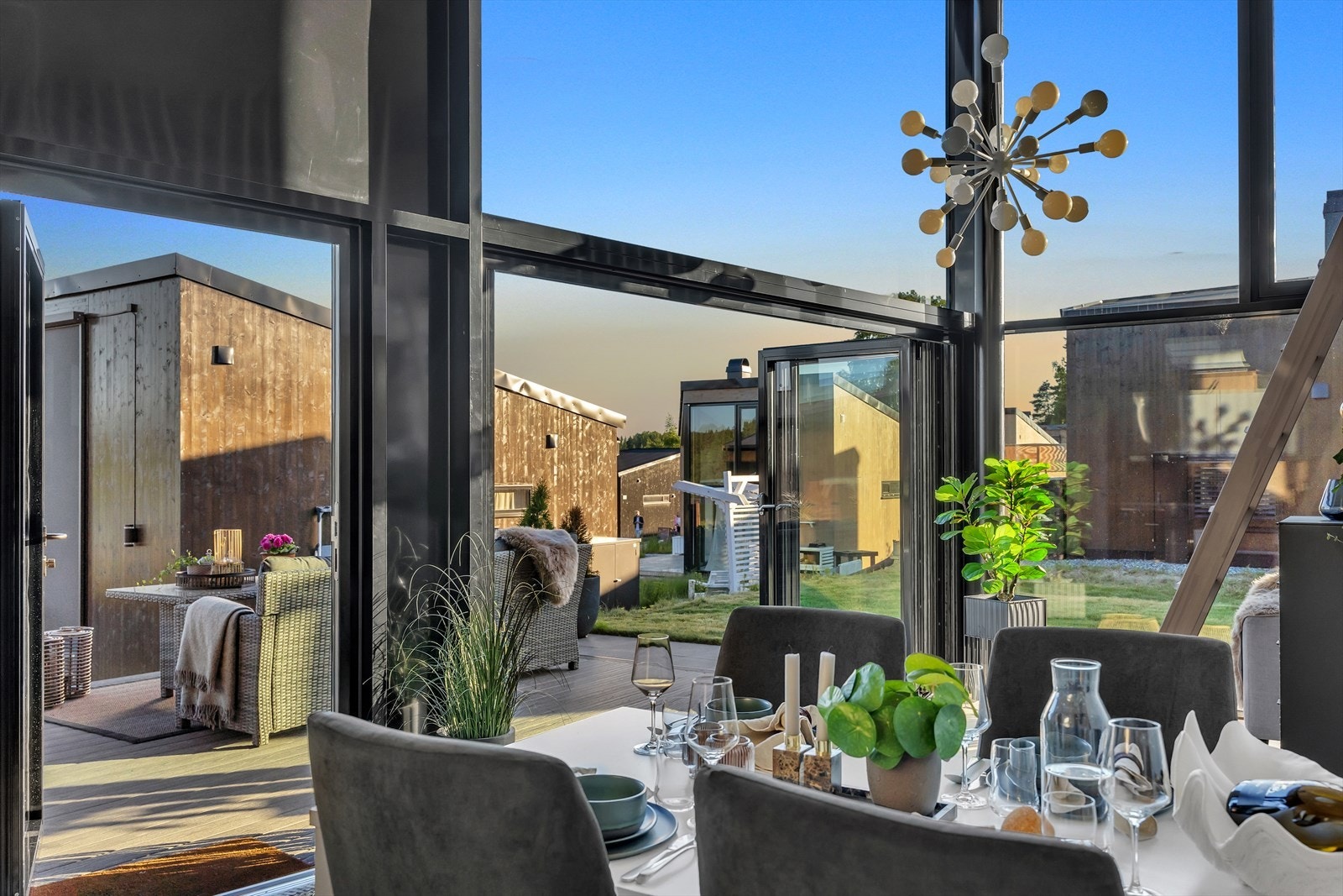 Det er god plass til en spisegruppe i tilknytning til kjøkkenet Galleribilde