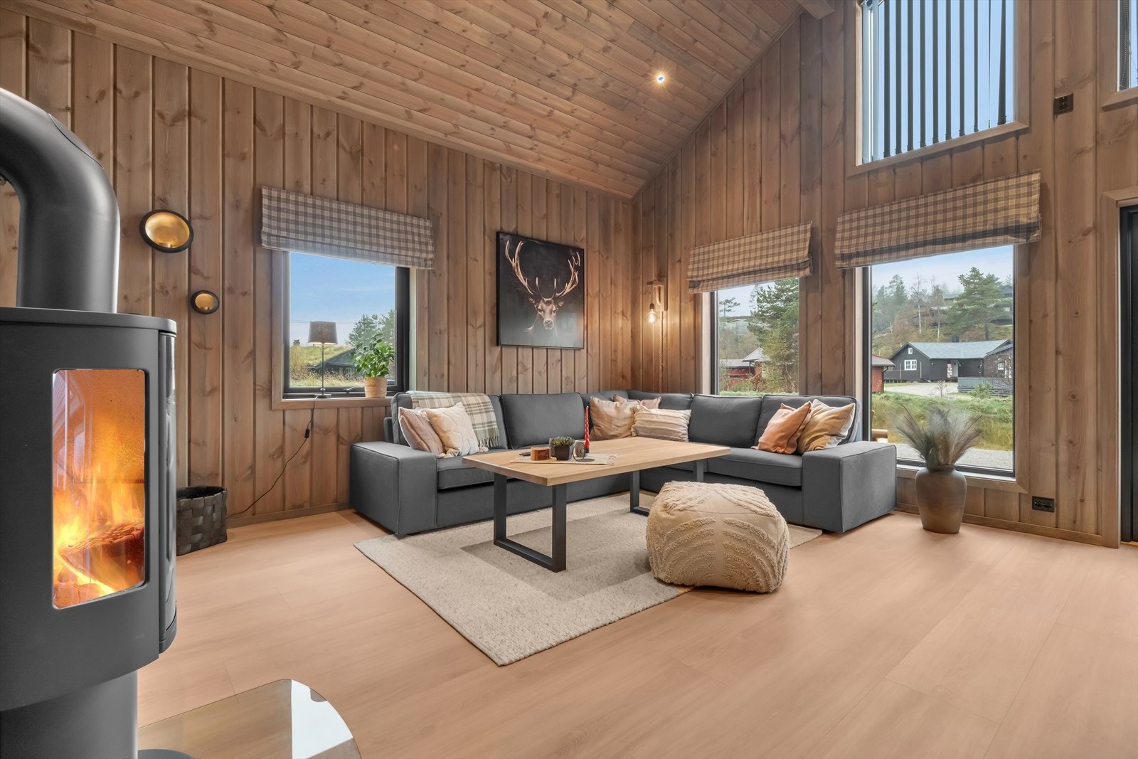 Innvendige bilder er hentet fra nabohytten Heddersvegen 2C Galleribilde