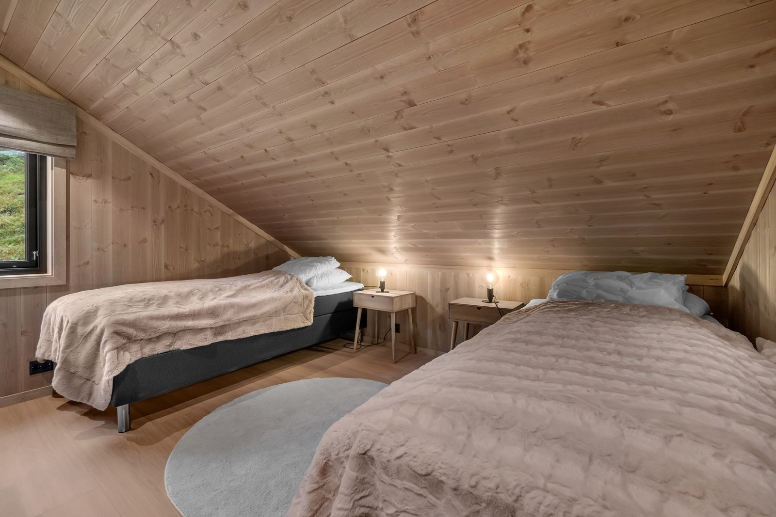 Innvendige bilder er hentet fra nabohytten Heddersvegen 2C Galleribilde