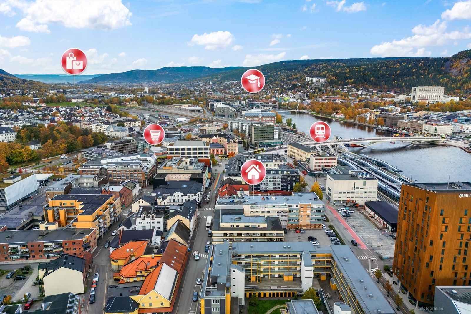 Gustav Waal og Eiendomsmegler 1 Dahl Drammen ønsker velkommen til Tollbugata 11! Galleribilde