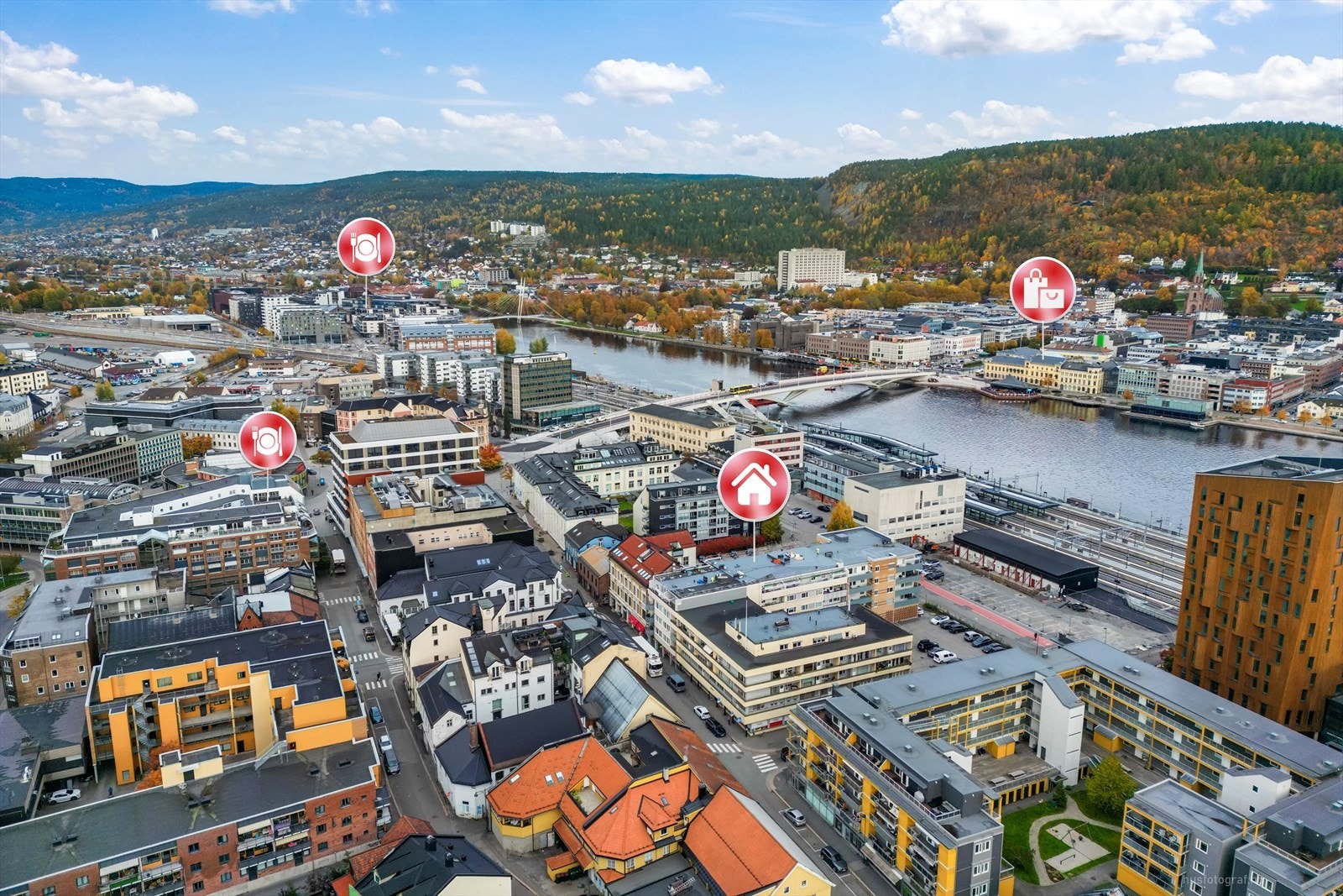 Sentral beliggenhet i Strømsø sentrum med kort vei til de fleste fasiliteter. Galleribilde