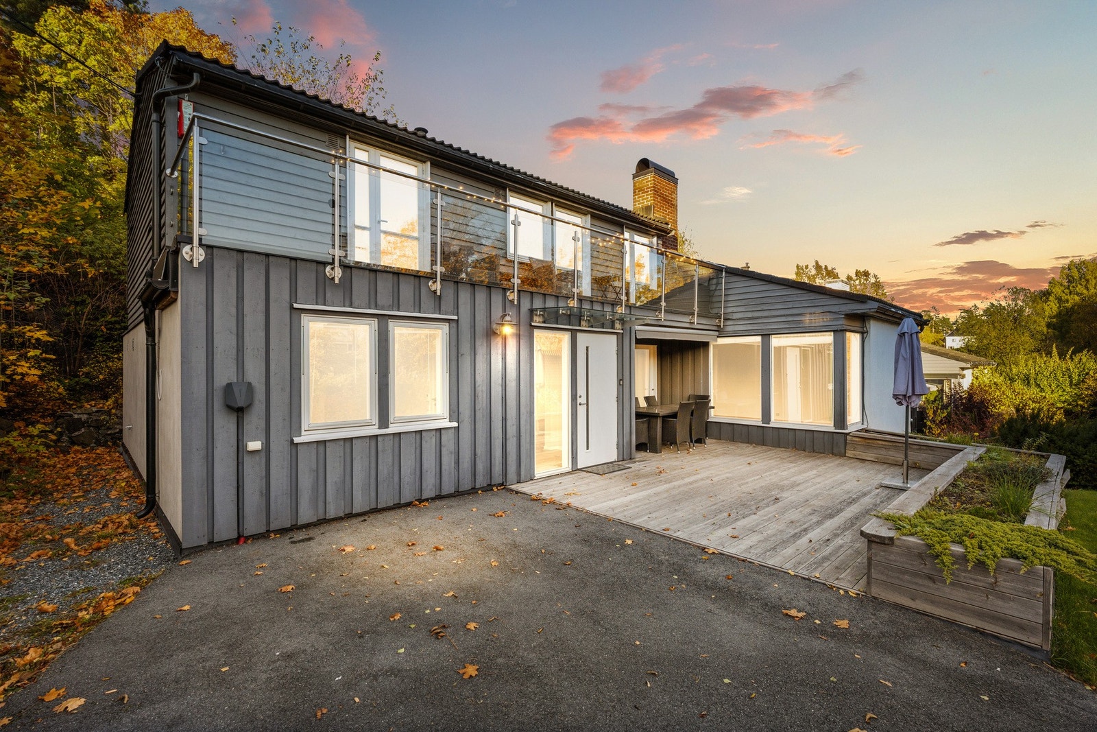 Velkommen til Høviksvingen 10A presentert av eiendomsmegler Edvard Chapsang v/EIE
Foto: Luxe AS (Anders Kjøndal) Galleribilde