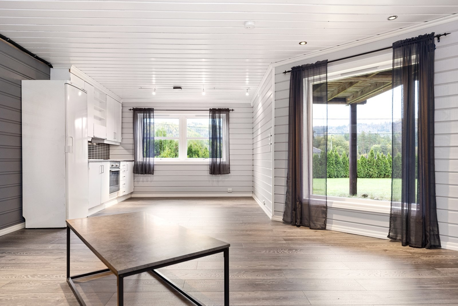 Stue og kjøkken underetg. Galleribilde