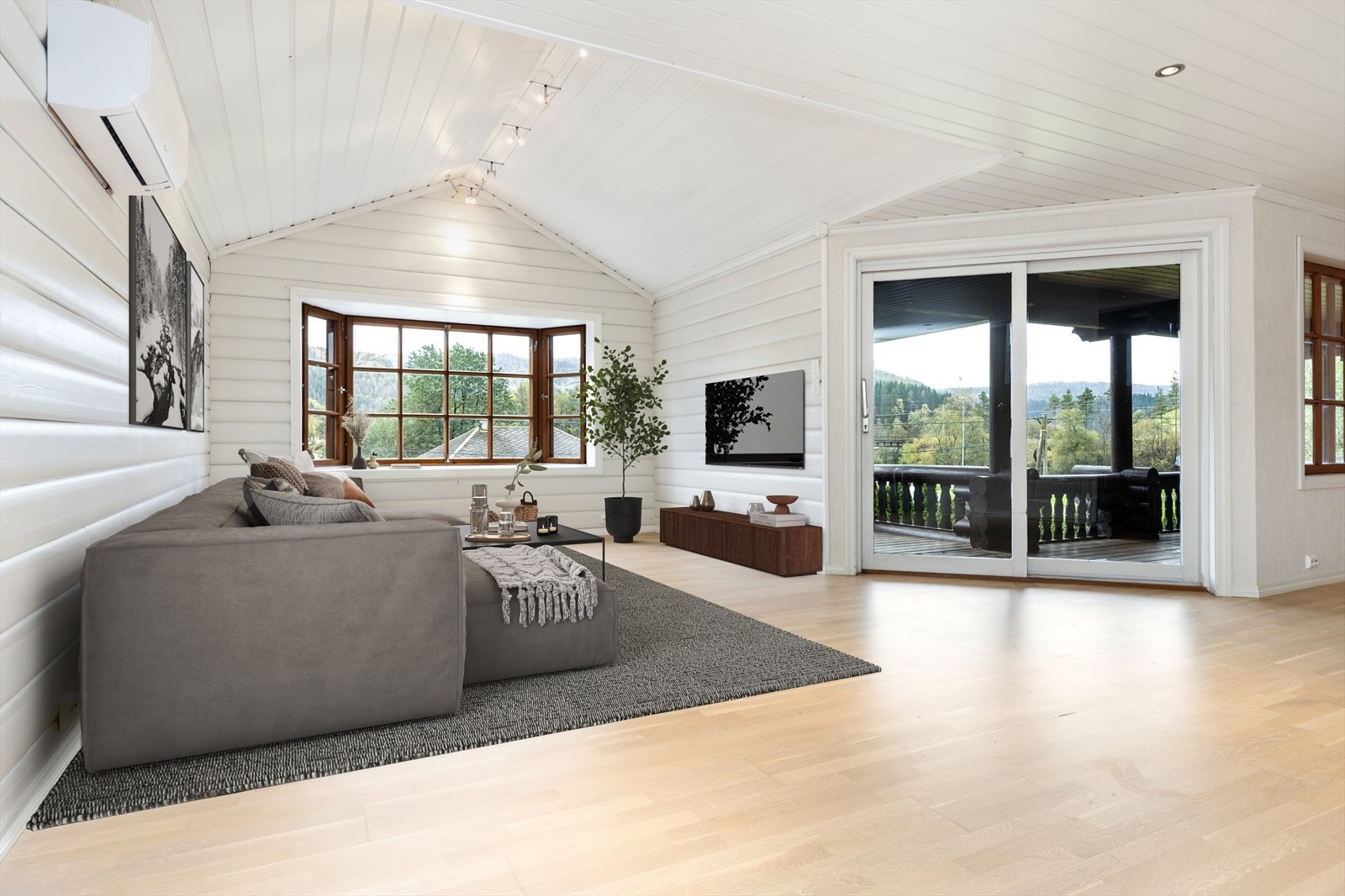 Stuen i hovedetg. (virtuelt møblert) Galleribilde