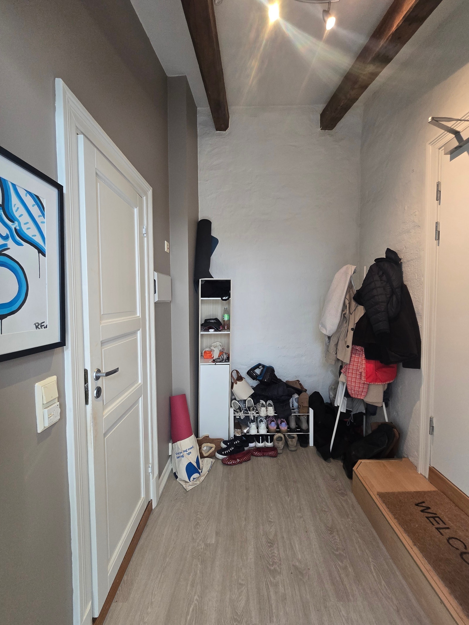 Stor entre Galleribilde