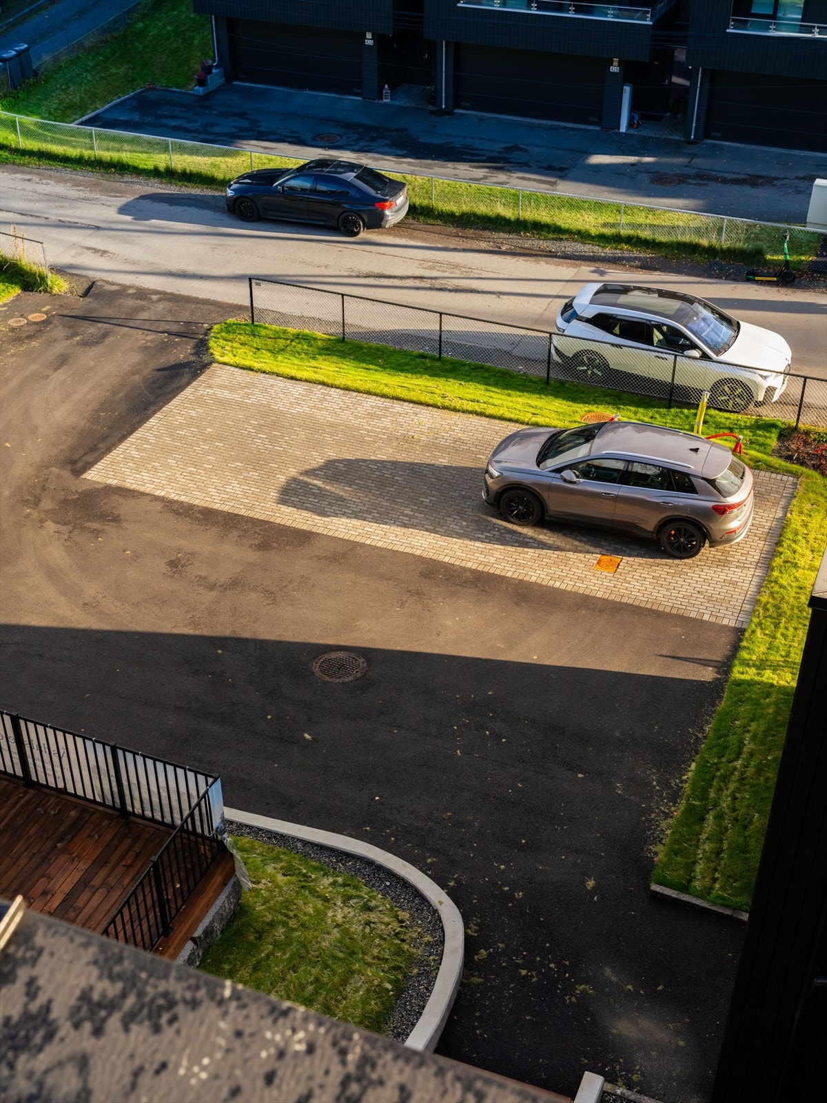 Det medfølger én parkeringsplass i henhold til vedtekter. Galleribilde