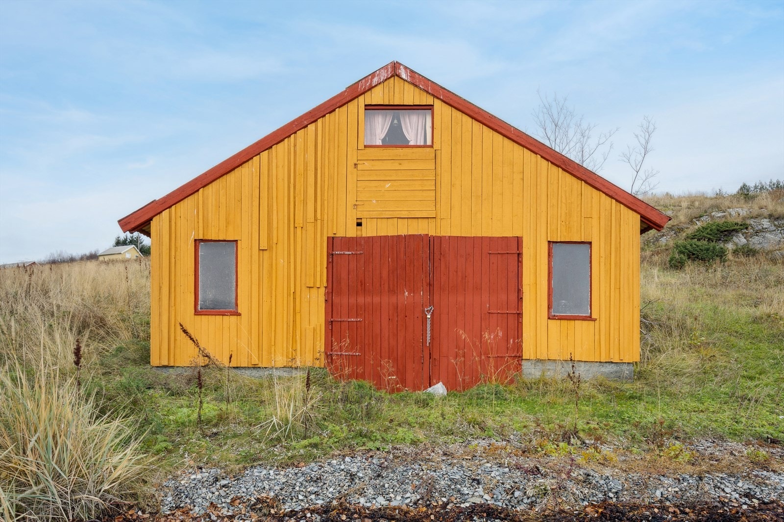 Tilhørende naust. Galleribilde