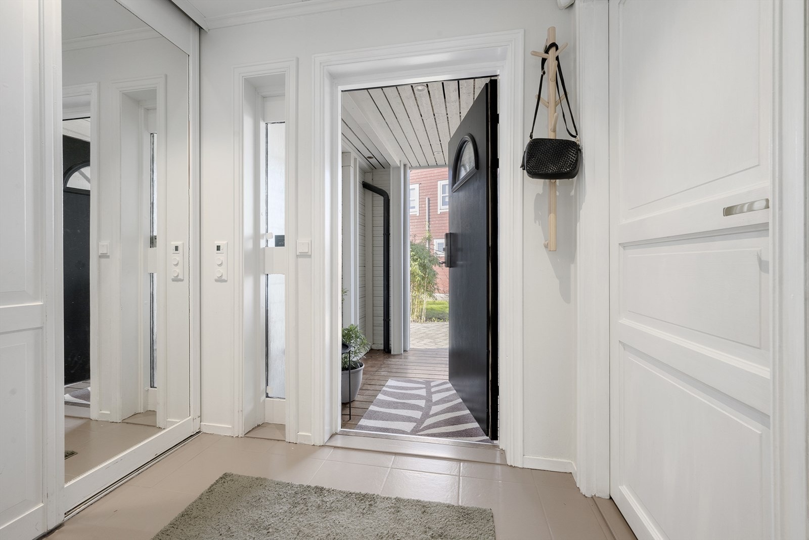 Vindfang og gang. Galleribilde