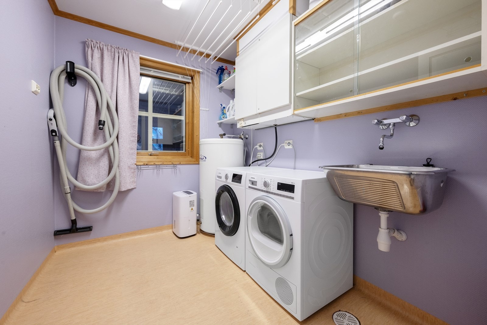 Boligen har separat vaskerom/bod Galleribilde