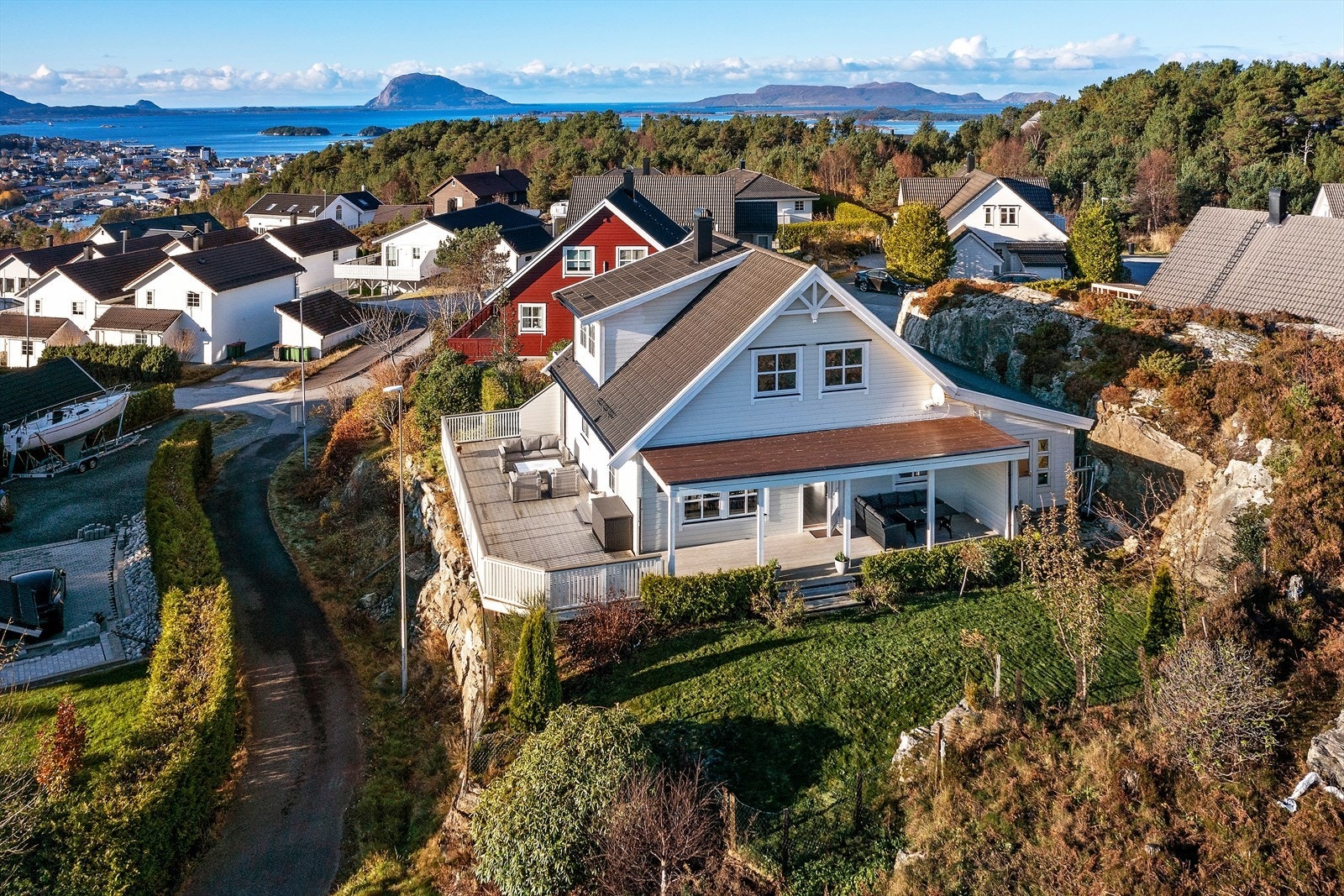 Velkommen til Kviteberget 1, presentert av Magnar Nilssen i Eiendomsmegler Norge. Galleribilde