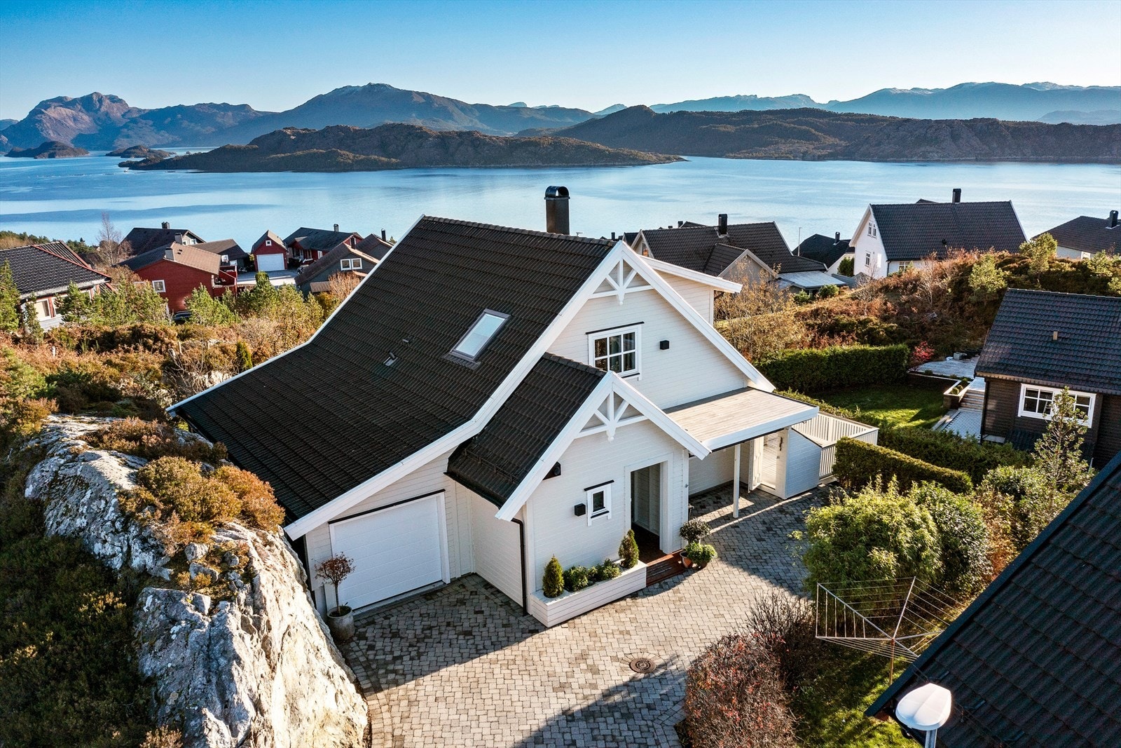 Velkommen til 5-roms enebolig på utsiktstomt på toppen av Kviteberget Galleribilde