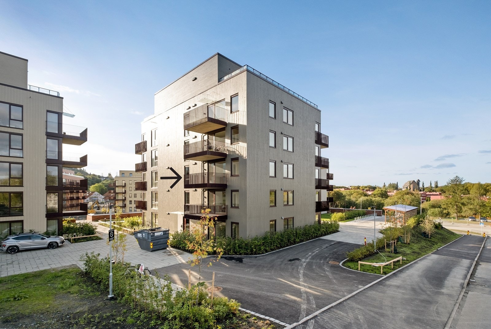 Leiligheten ligger fint til på hjørnet av bygget. Galleribilde