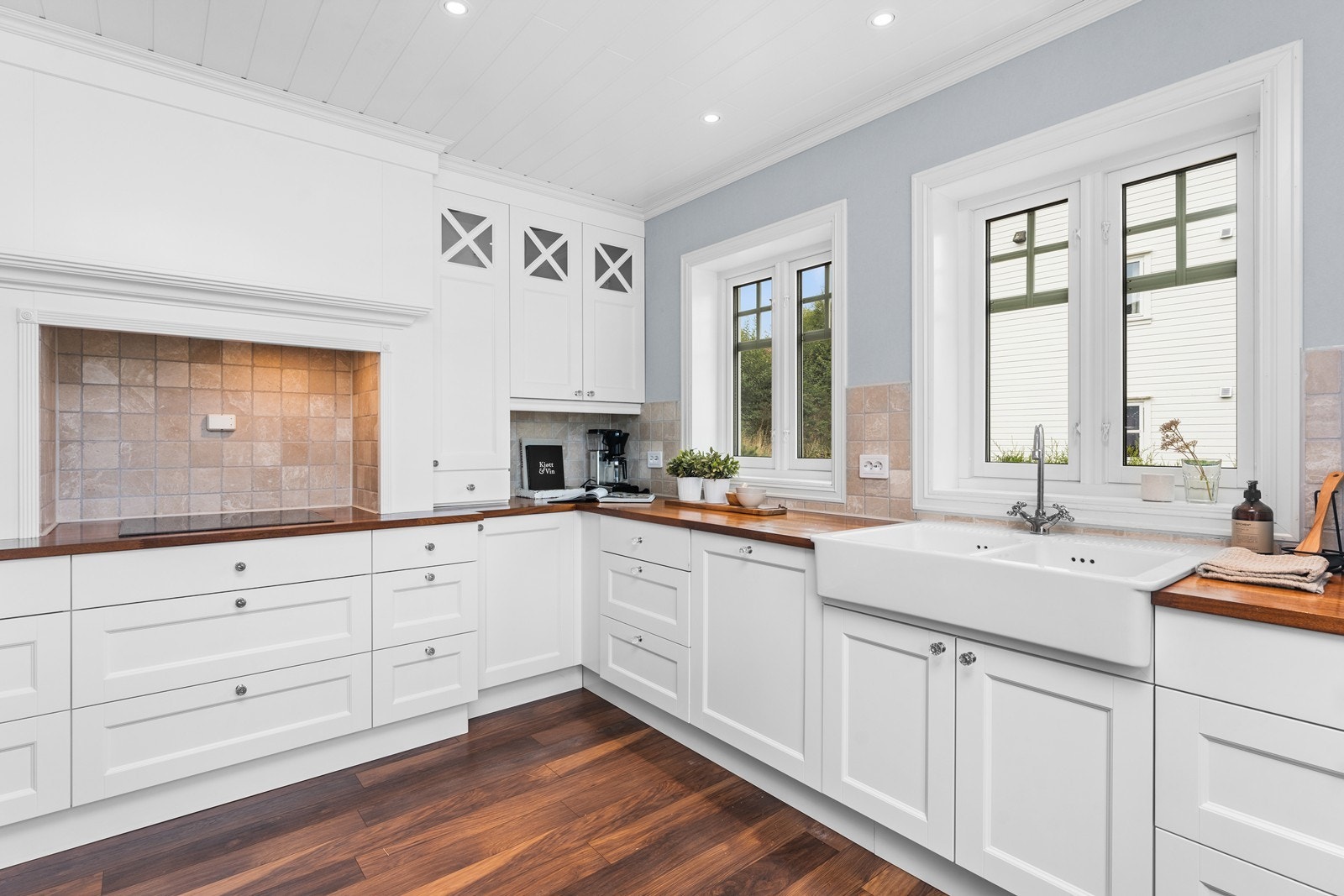 Her er vektlagt flotte detaljer for å følge den herskapelige stilen. Galleribilde