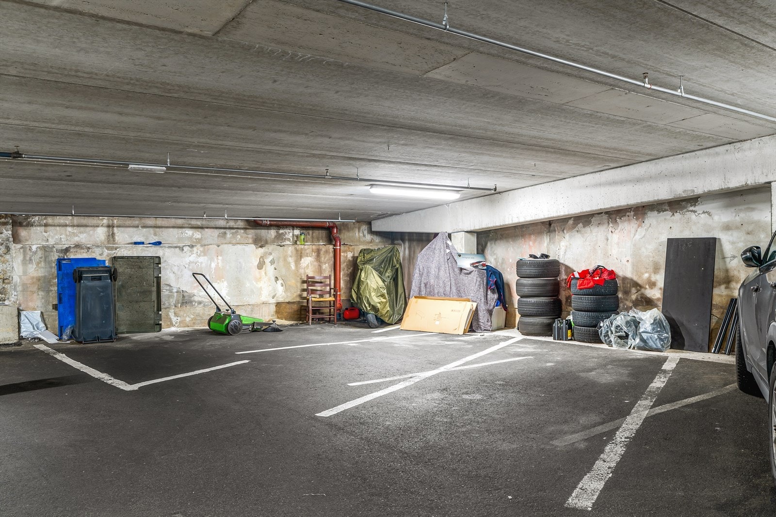 Parkering i lukket garasjeanlegg. Galleribilde