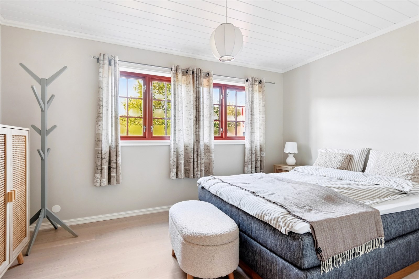 Hovedsoverommet har en bra størrelse med god plass til garderobeskap Galleribilde