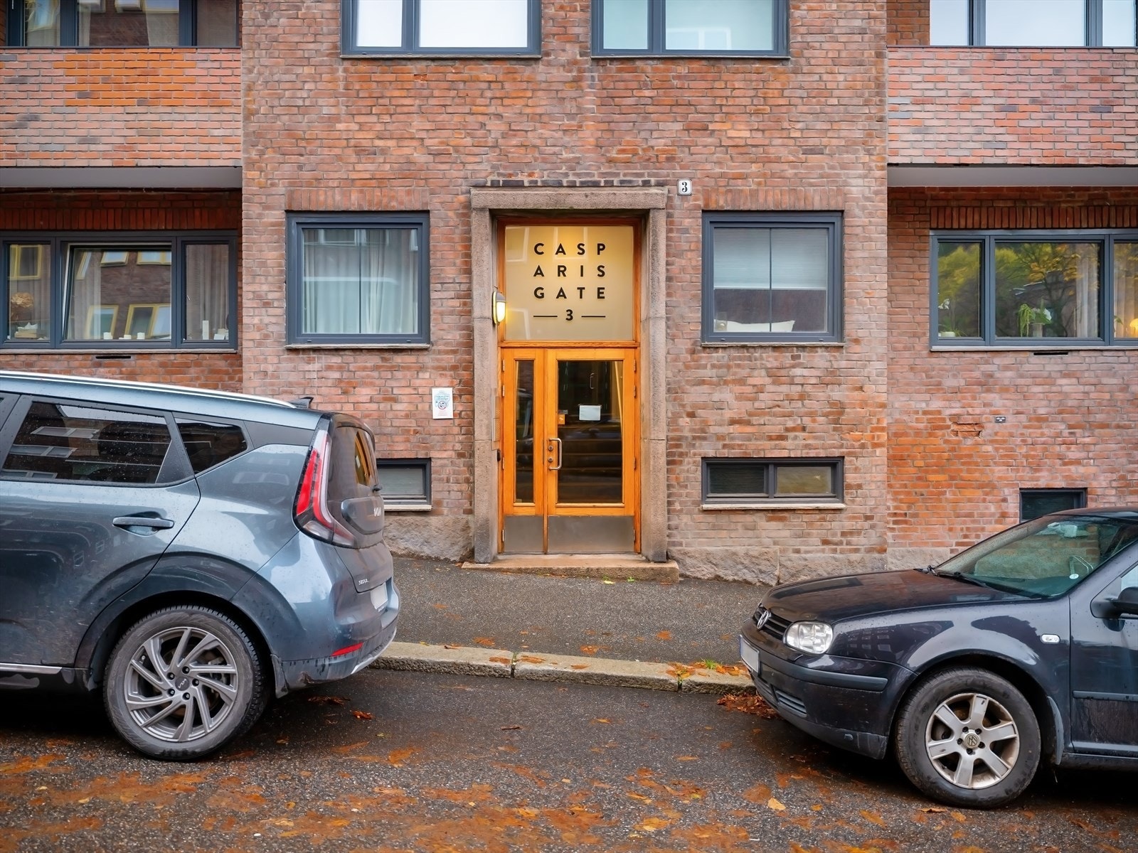 Leilighetens inngangsparti. Galleribilde