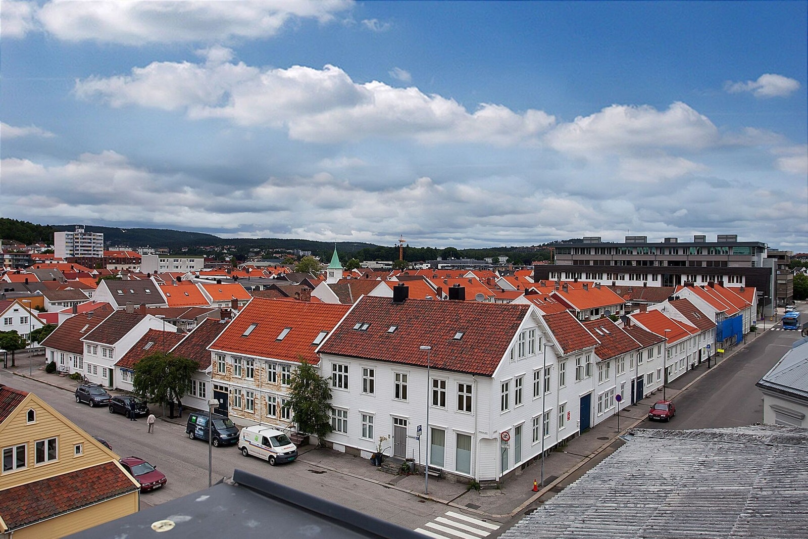 - Her kan fine sommerdager nytes fra felles takterrasse - Galleribilde