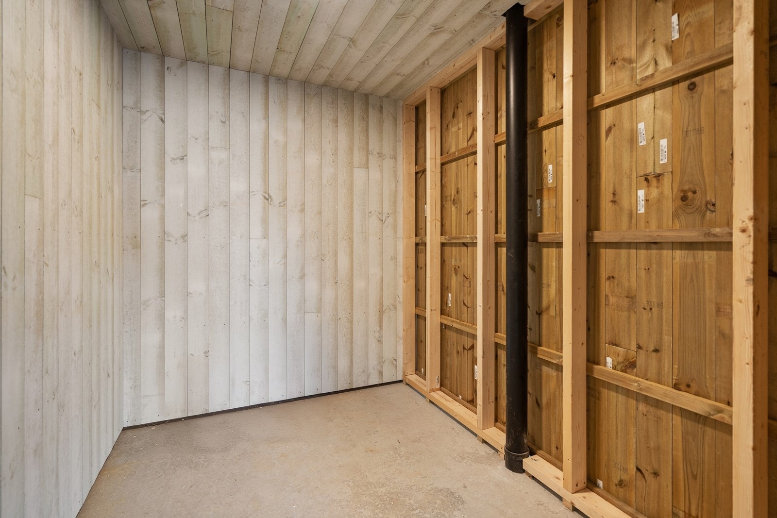 Sportsbod med god oppbevaringsplass Galleribilde