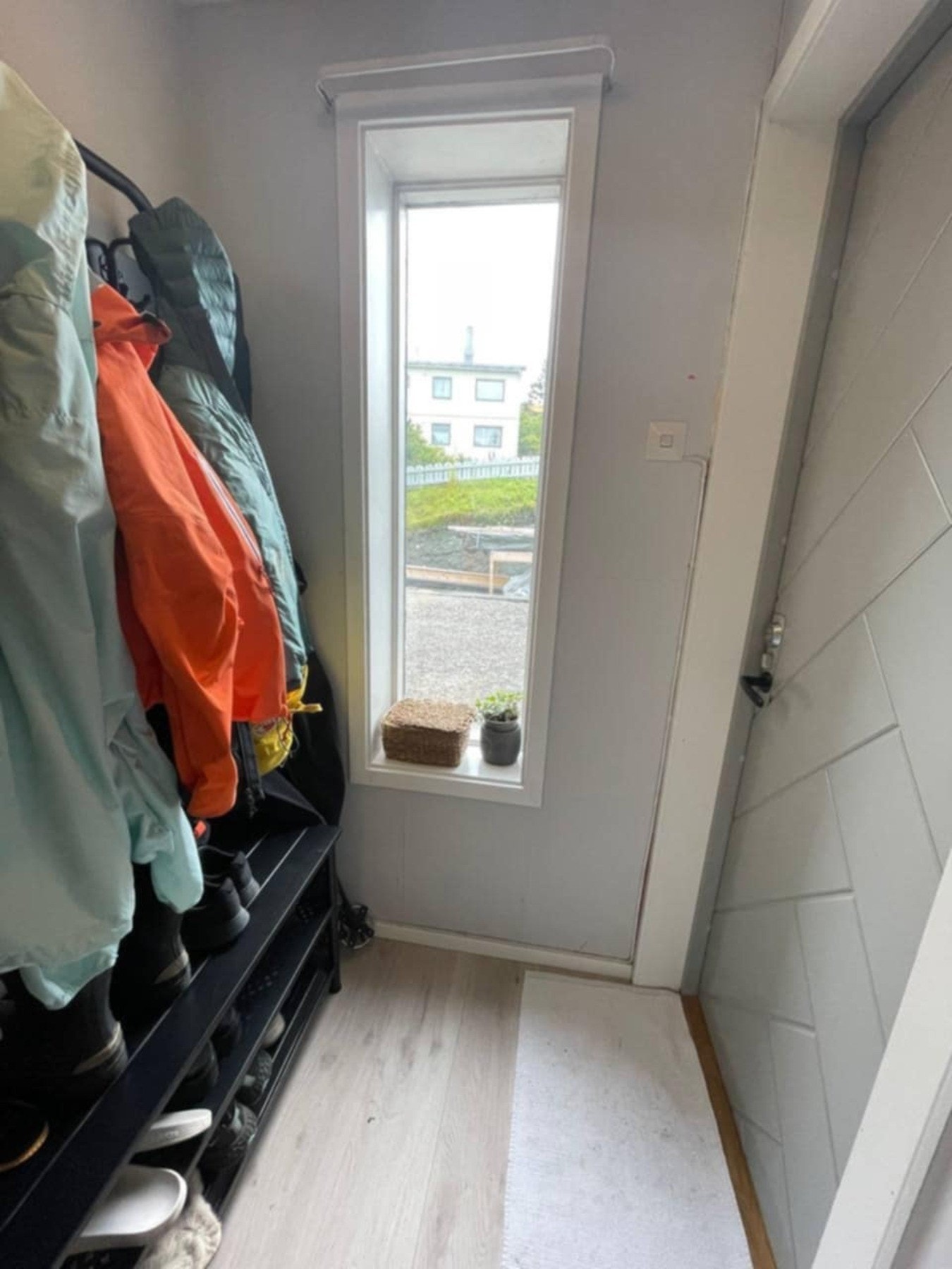 - Entré utleiedel. Galleribilde