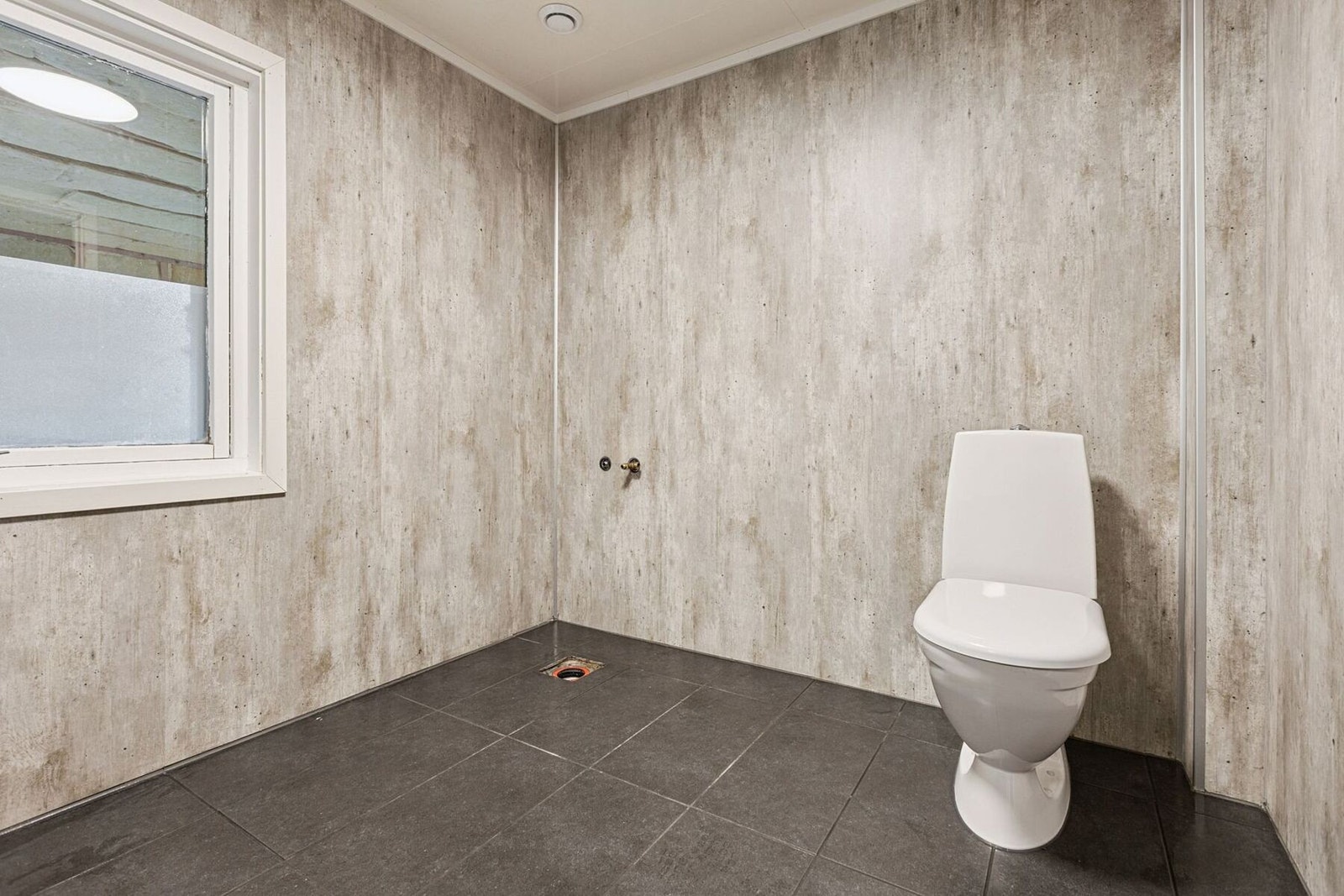 Klart for installering av dusjkabinett/dusjhjørne Galleribilde