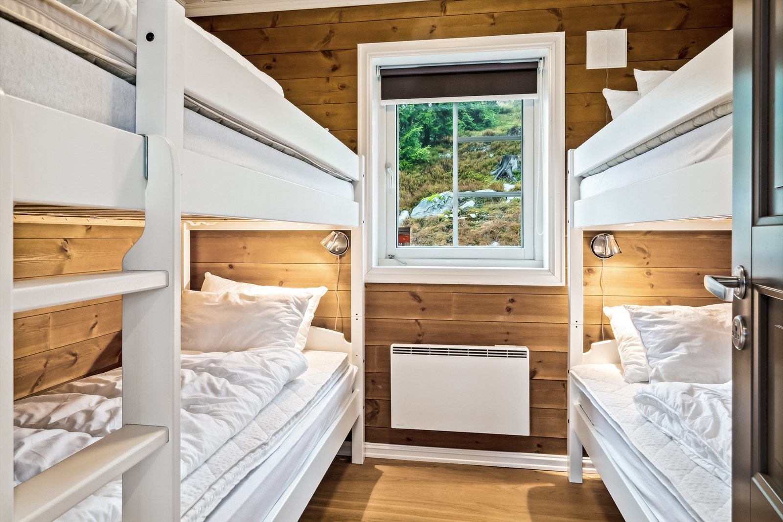 Hytta byr på rikelig med sengeplasser Galleribilde